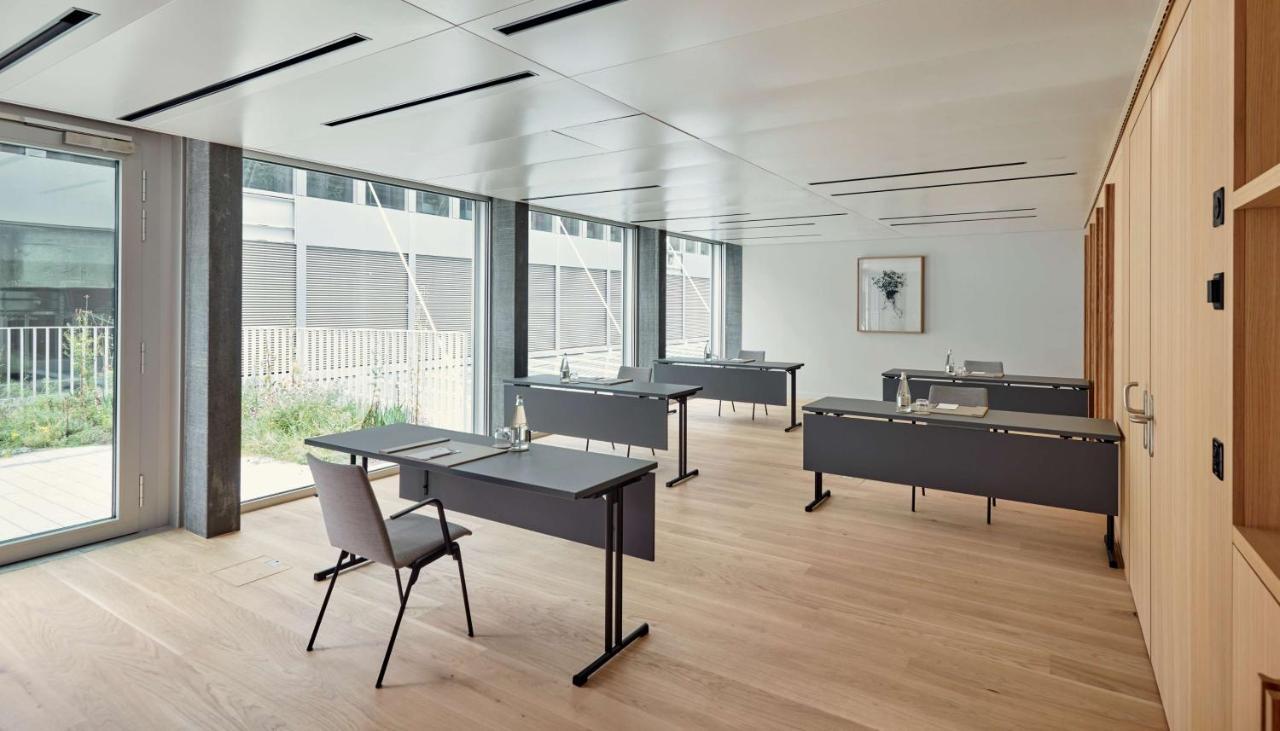 Hyatt Regency Zurich Airport Circle Hotel Клотен Екстериор снимка