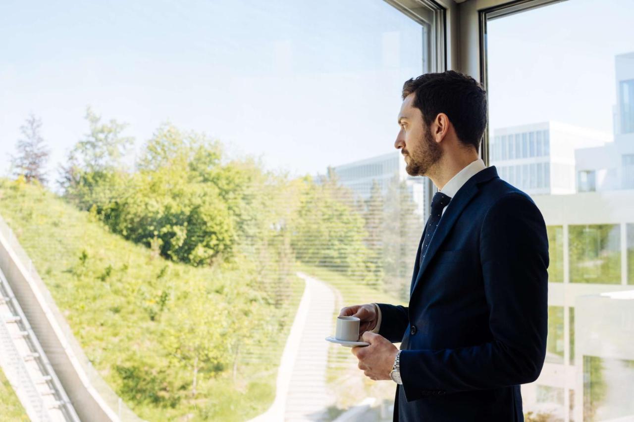 Hyatt Regency Zurich Airport Circle Hotel Клотен Екстериор снимка