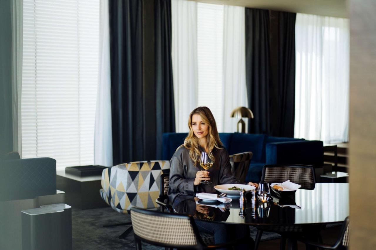 Hyatt Regency Zurich Airport Circle Hotel Клотен Екстериор снимка