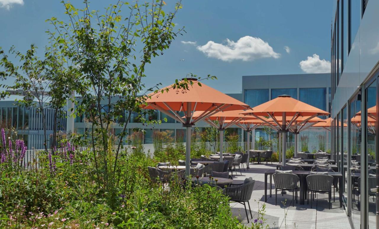 Hyatt Regency Zurich Airport Circle Hotel Клотен Екстериор снимка